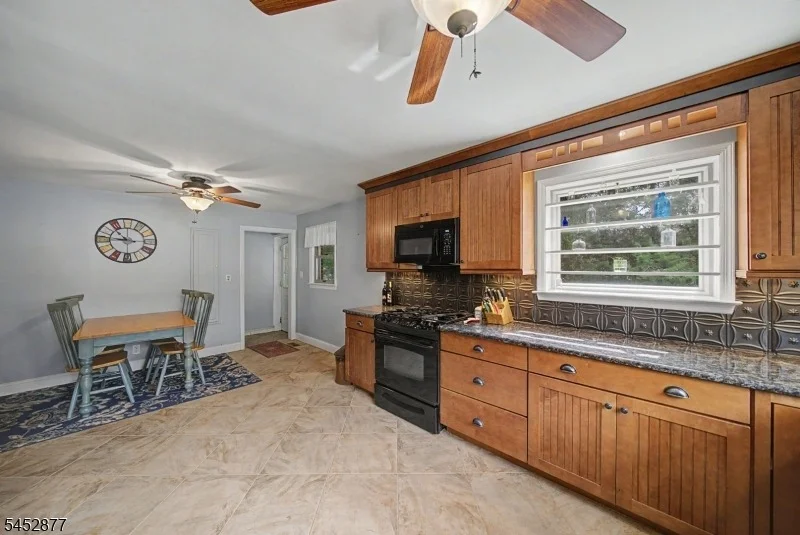 Photo of 409 RIDGE ROAD