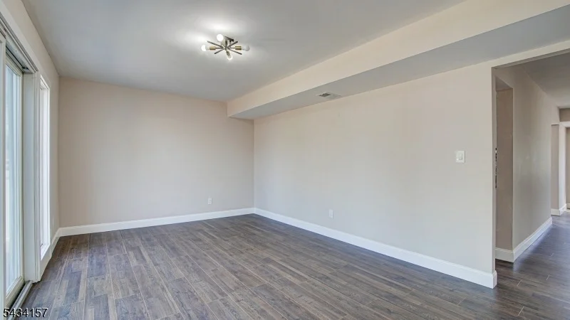 Photo of 14 Surrey Rd
