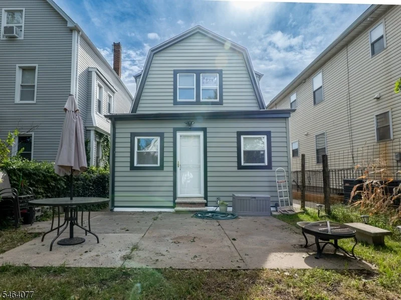 Photo of 357 Ridgewood Ave