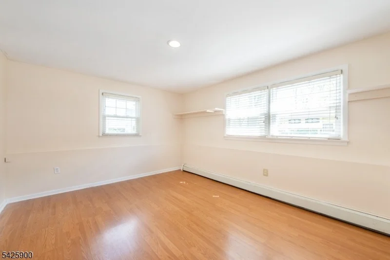 Photo of 17 Cole Rd