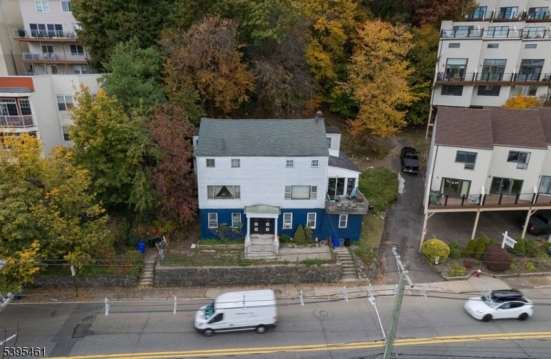 Photo of 1106 River Rd