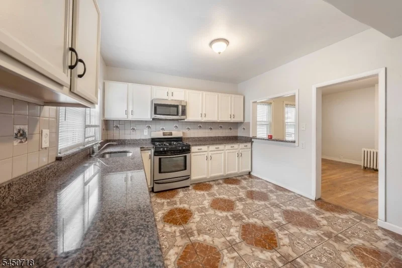 Photo of 352 Forest St