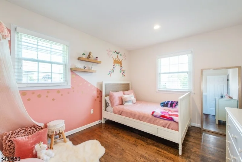 Photo of 3 Knoll Rd