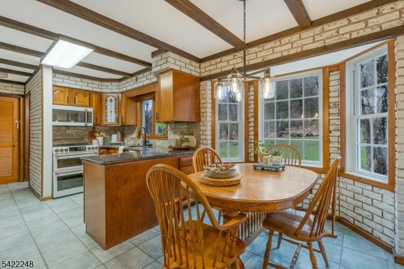 Photo of 66 Grayrock Rd