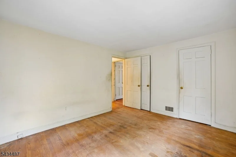 Photo of 137 Beekman Rd