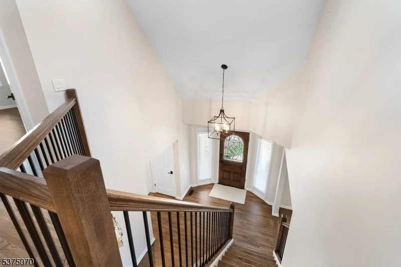 Photo of 26 W Main St