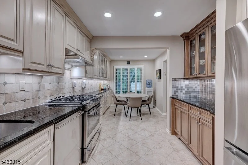 Photo of 69 Cummings Cir