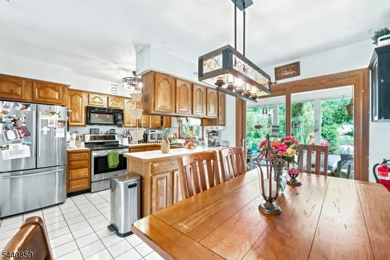 Photo of 194 Decker Pond Rd