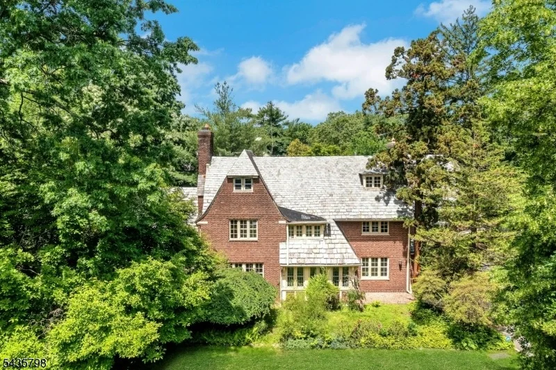 Photo of 475 Berkeley Ave