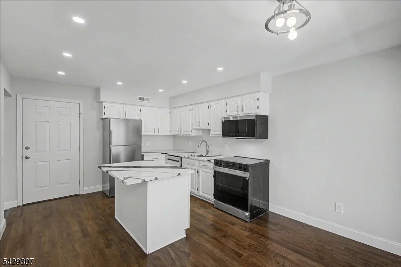 Photo of 74 Cobbler Sq