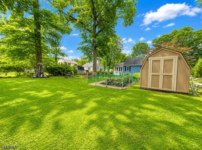Photo of 501 Diamond Spring Rd