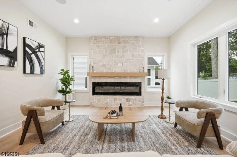 Photo of 123 Forest Ave