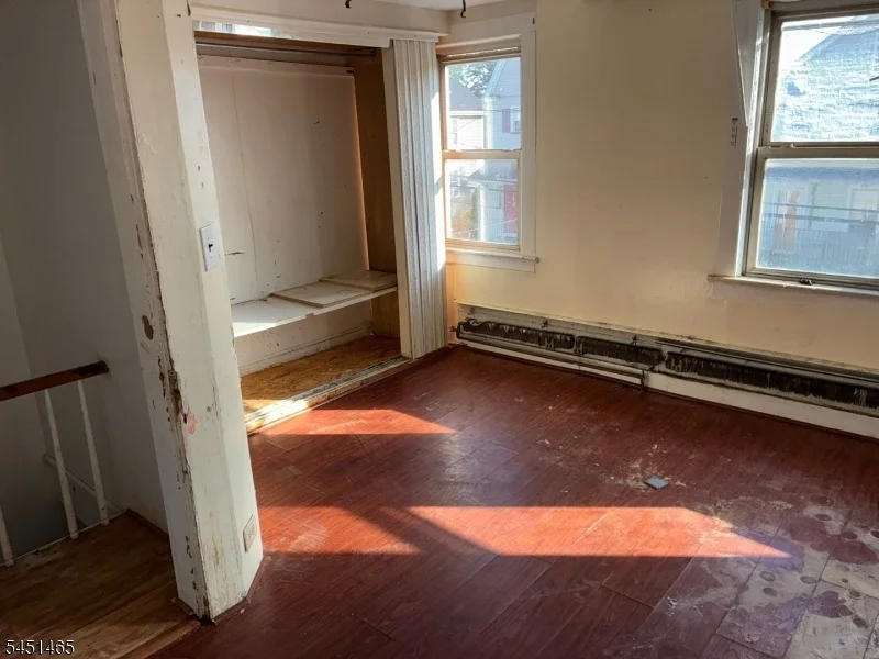 Photo of 145 Ward St
