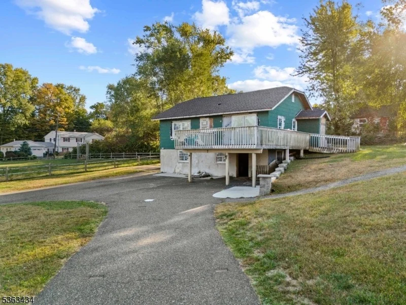 Photo of 7 River Rd