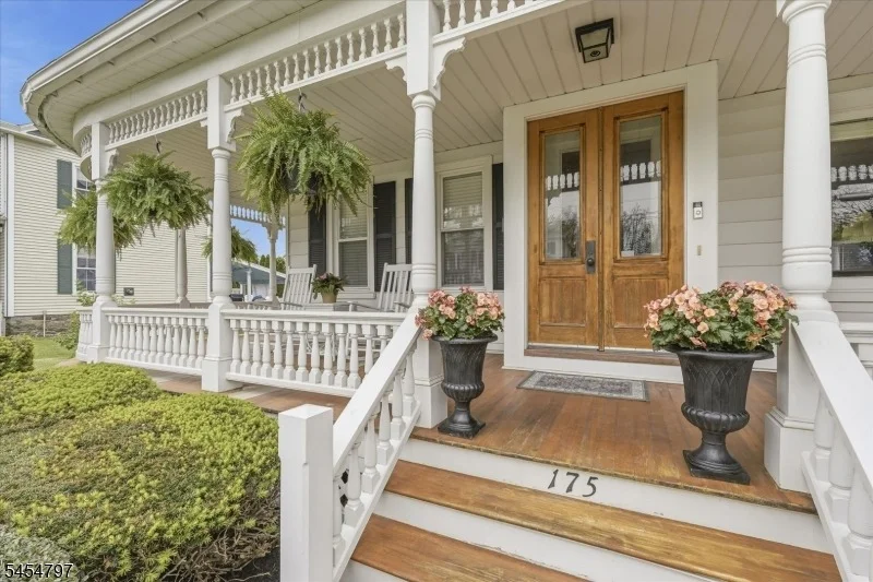 Photo of 175 Main St