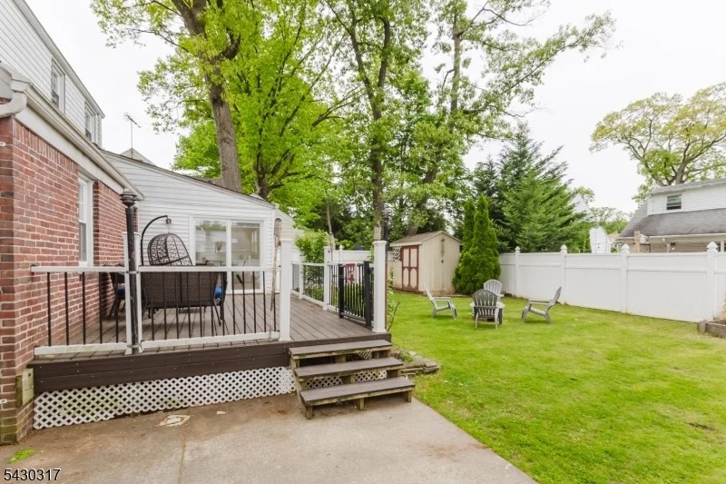 Photo of 382 Martin Rd