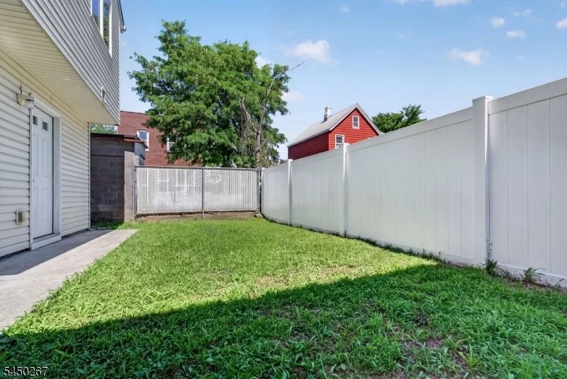 Photo of 81 Home Pl