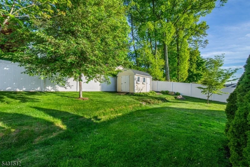 Photo of 540 Herrick Dr