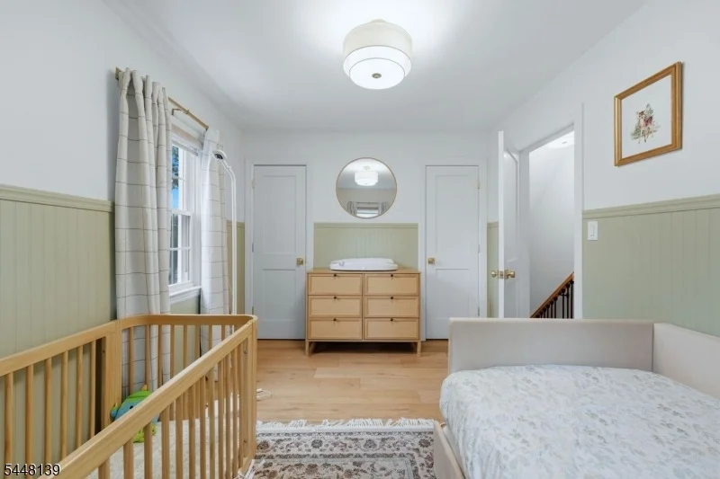 Photo of 102 Mortimer Ave
