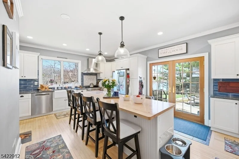 Photo of 173 Point Breeze Dr