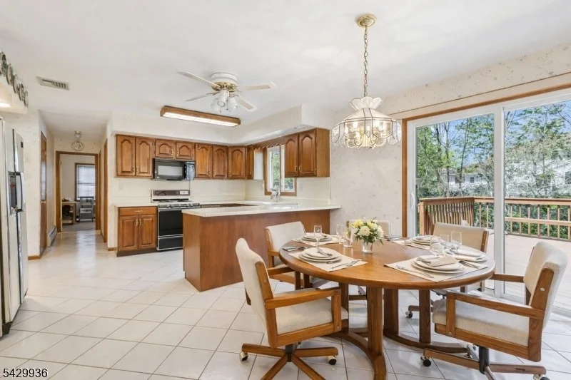 Photo of 28 Verkade Dr