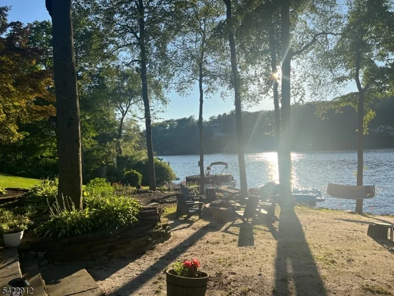 Photo of 173 Point Breeze Dr