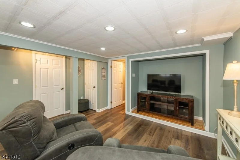Photo of 540 Herrick Dr