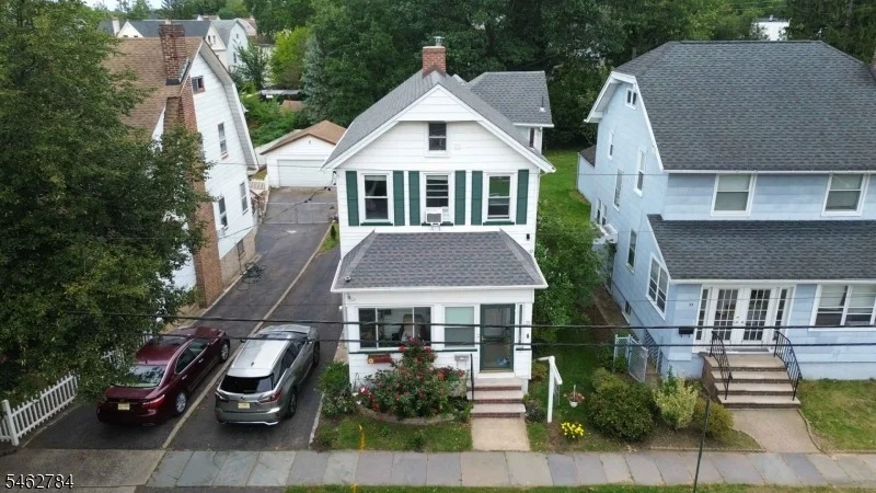 Photo of 35 Clinton St