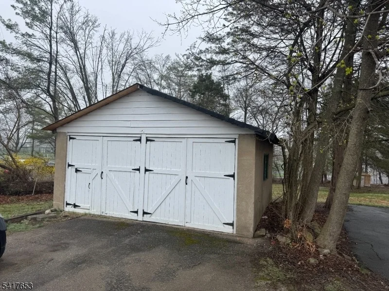 Photo of 1492 Alps Rd