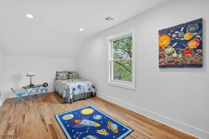 Photo of 287 Orange Rd