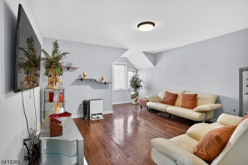 Photo of 4 Coventry Rd