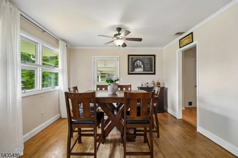 Photo of 21 Wayside Ln
