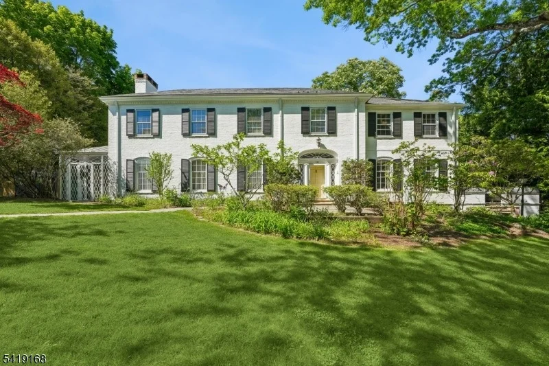 Photo of 343 Forest Rd