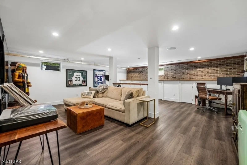 Photo of 1400 Orchard Rd