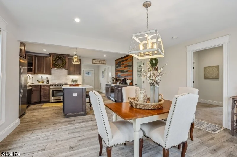 Photo of 4 Stuart Ln