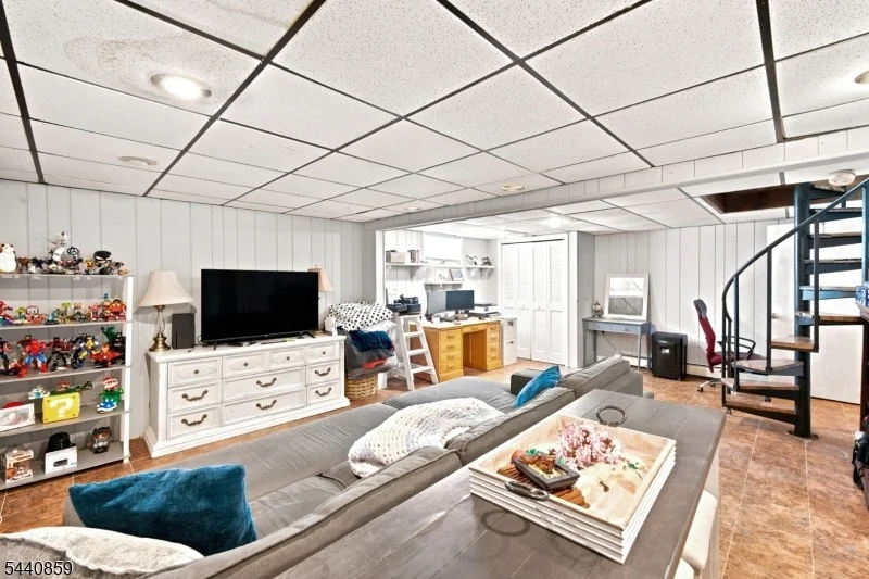 Photo of 194 Decker Pond Rd
