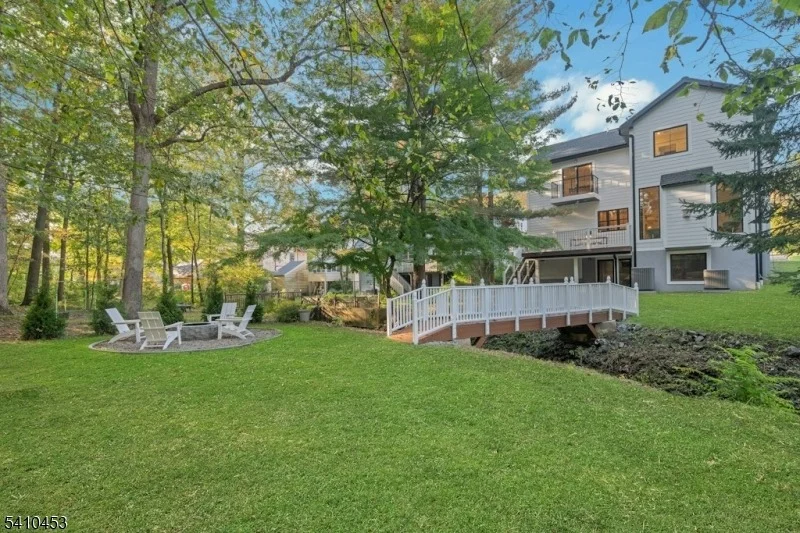 Photo of 83 W End Ave