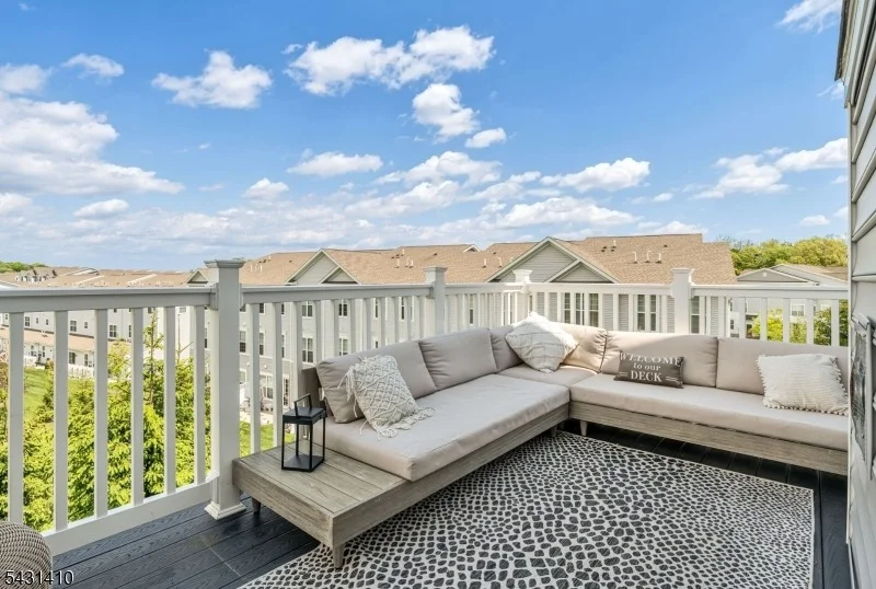 Photo of 137 Aspen Dr