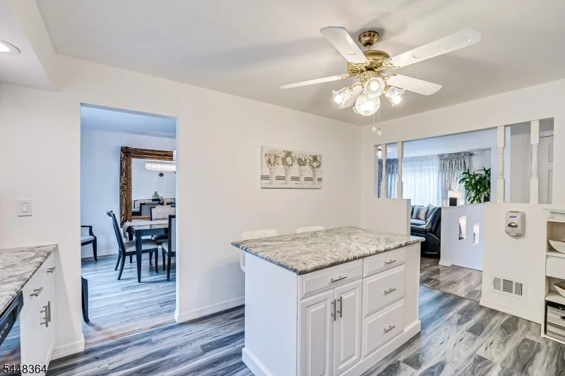 Photo of 737 W 8Th St