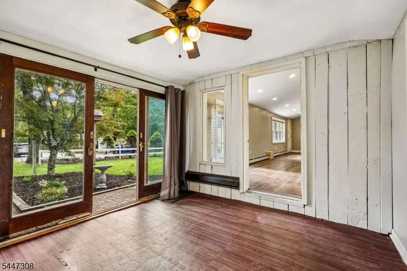 Photo of 8 Summit Rd