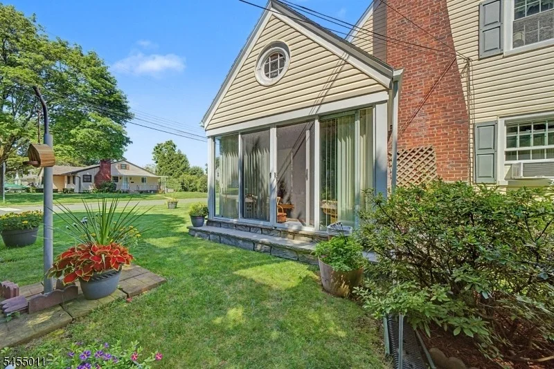 Photo of 98 Wiltop Rd