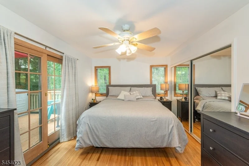 Photo of 42 Scenic Dr