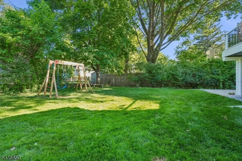 Photo of 2 Knapp Ave