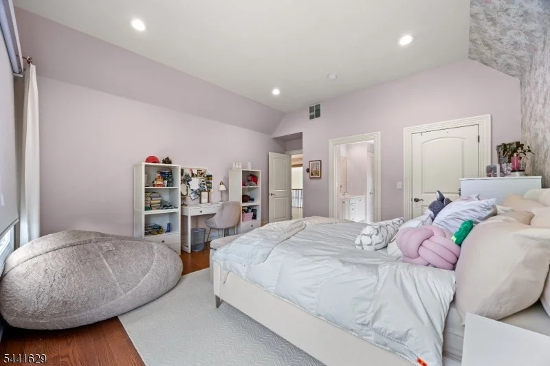 Photo of 15 Adams Way