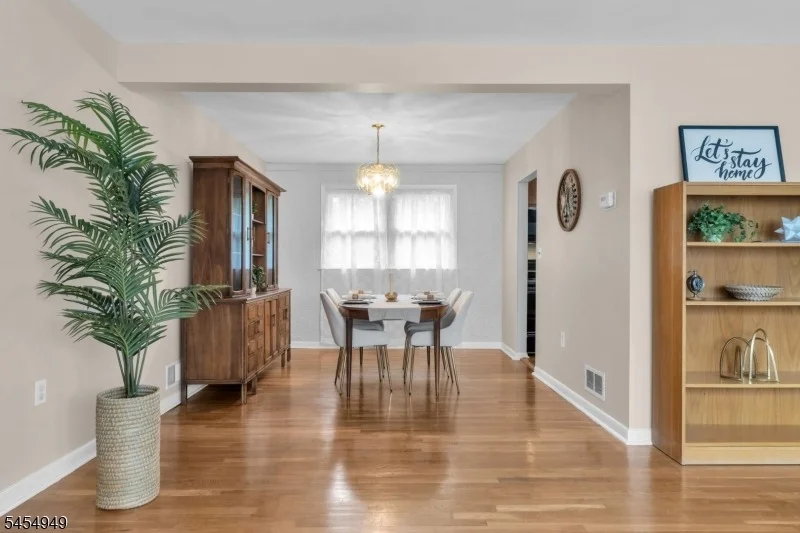 Photo of 12 Brook Pl