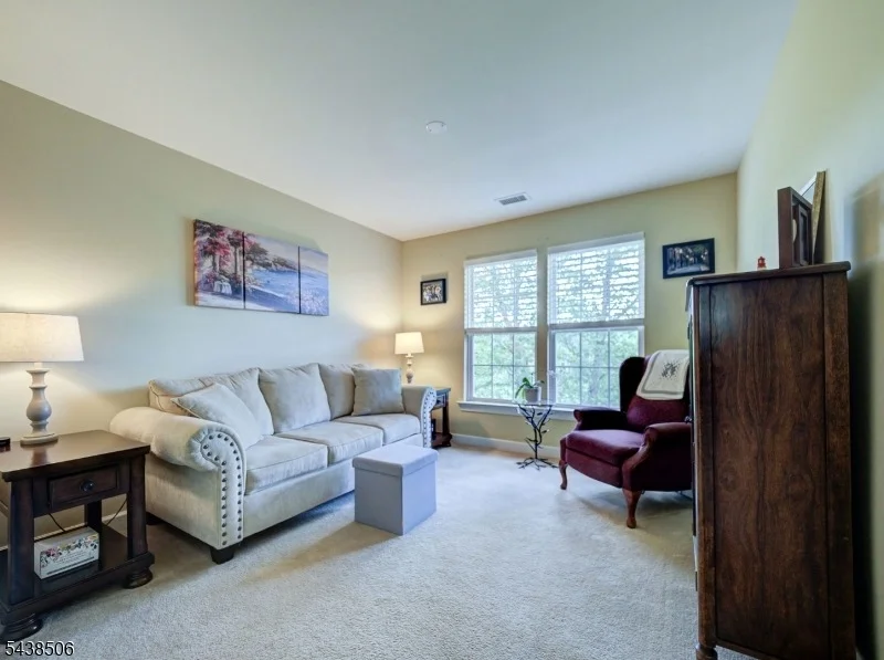 Photo of 28 Primrose Ln