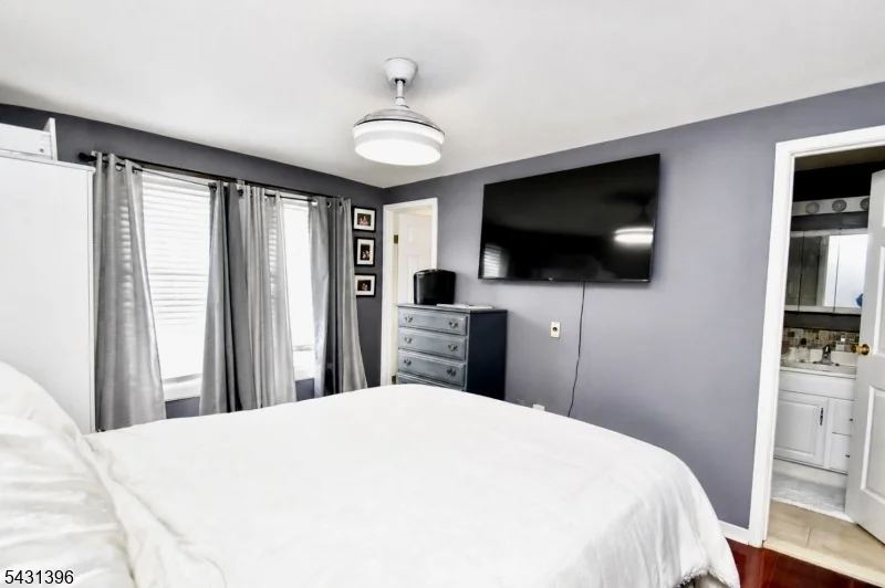 Photo of 21 Constitution Way