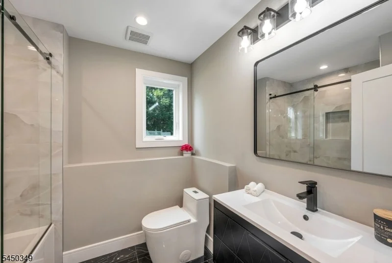 Photo of 62 Asmus Rd