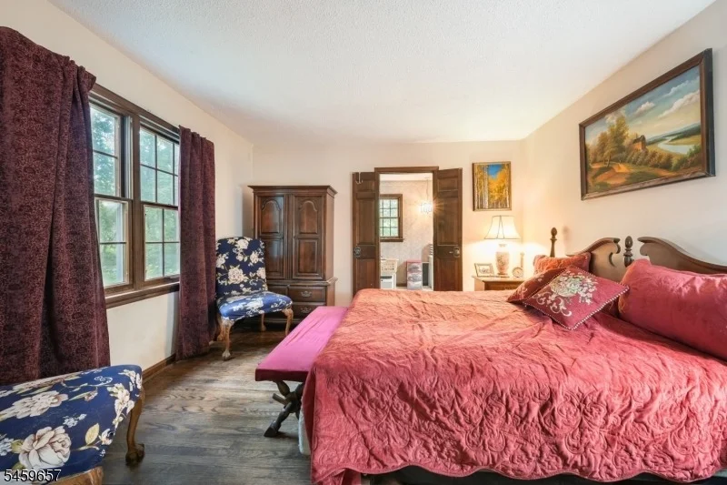 Photo of 44 Chestnut Rd