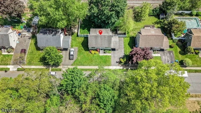 Photo of 52 Barbara Dr